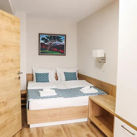 Grand Park Rooms & Apartments Cacak Exterior photo