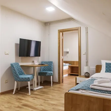 Grand Park Rooms & Apartments Cacak Exterior photo