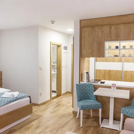 Grand Park Rooms & Apartments Cacak Exterior photo