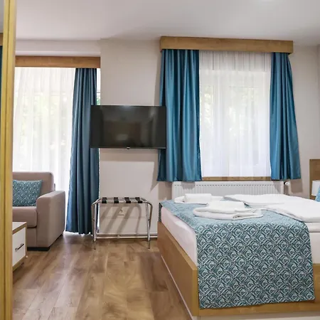Grand Park Rooms & Apartments Cacak Exterior photo