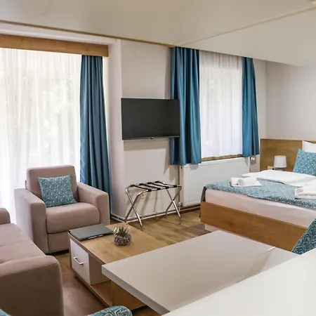 Grand Park Rooms & Apartments Cacak Exterior photo