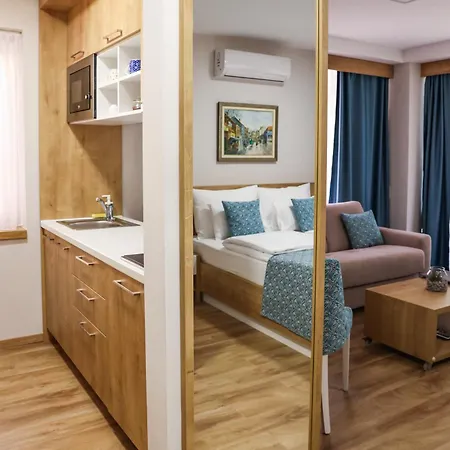 Grand Park Rooms & Apartments Cacak Exterior photo