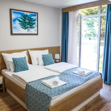 Grand Park Rooms & Apartments Cacak Exterior photo