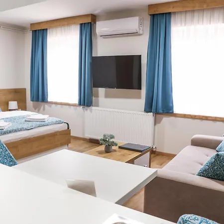 Grand Park Rooms & Apartments Cacak Exterior photo