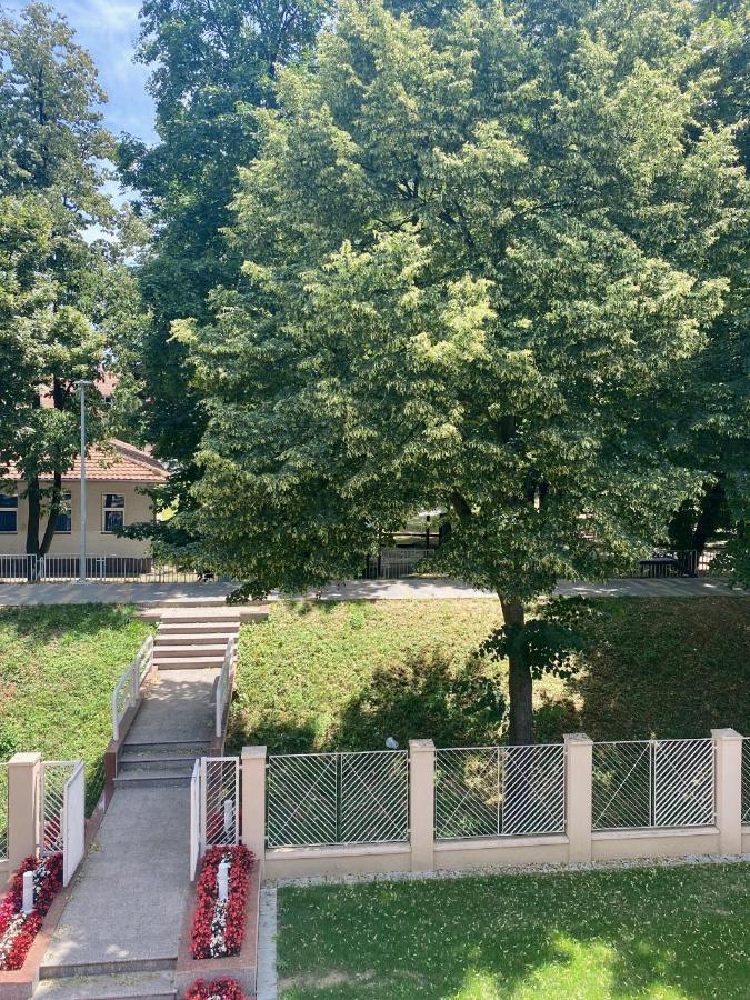 Grand Park & Apartment *